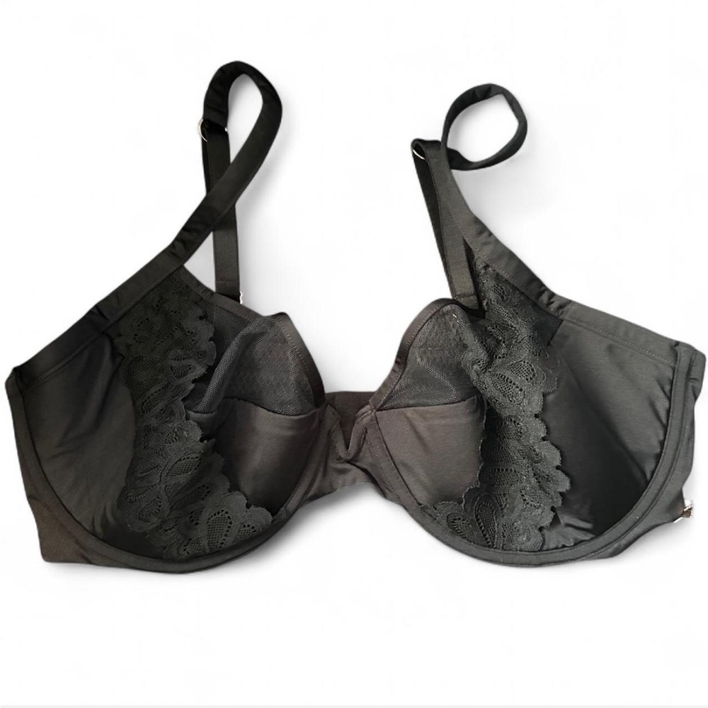 Savage X Fenty Elegant Black Lace Bra